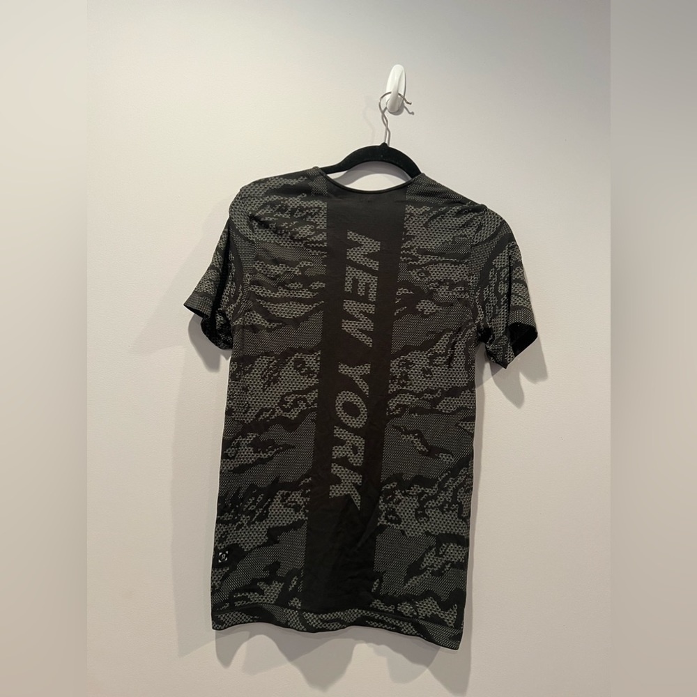 Lululemon Atletica Men’s Metal Vent
